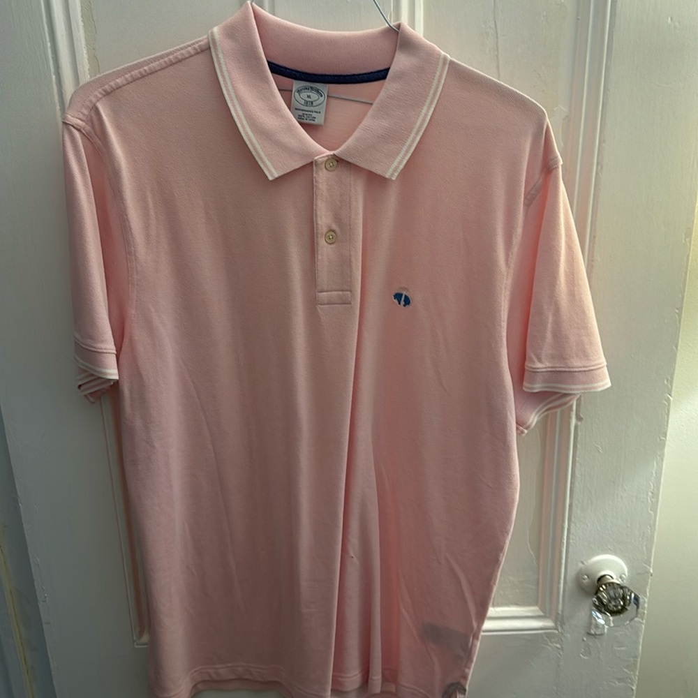 Men’s Brooks brother polo size XL pink.